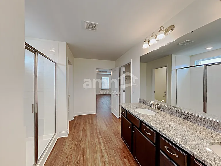 2121 Laurel Village Cir — Photo 19