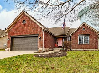 326 Hillcrest Dr, Springboro, OH