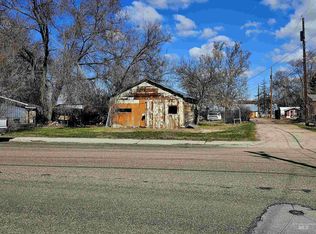 812 6th St N, Nampa, ID 83687