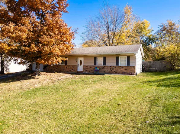230 Hillside Dr, Hartford City, IN 47348