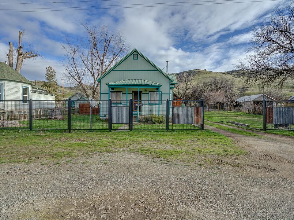 1st image of 15728 1st Ave