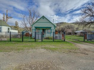 15728 1st Ave, Hornbrook, CA 96044