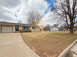 1240 Shepherds Path, Green Bay, WI 54313