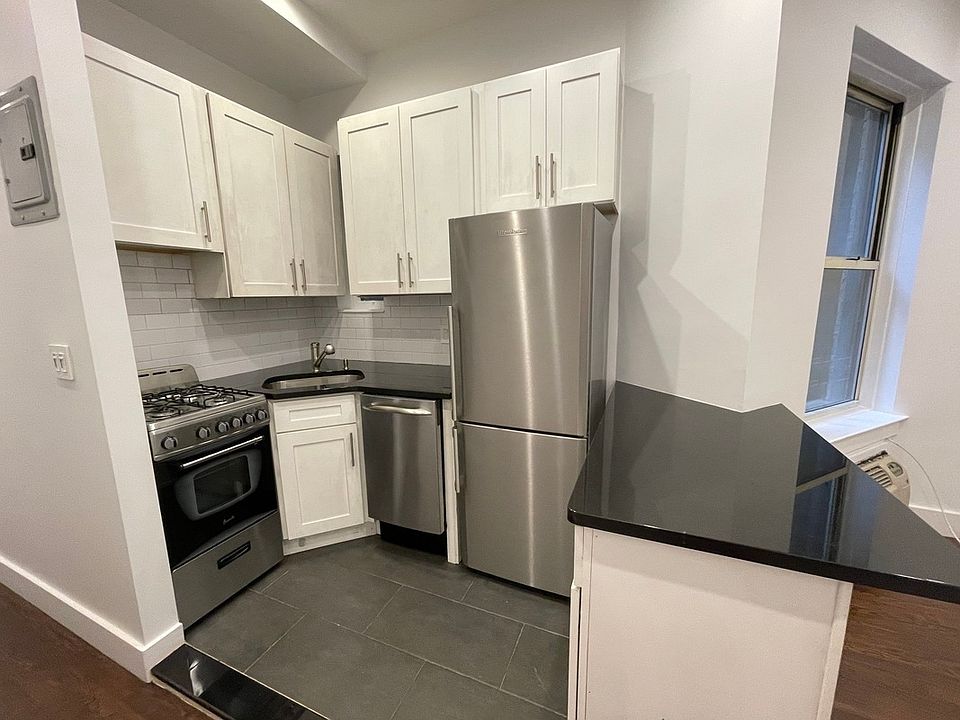 1st image of 150 E 83rd St APT 2C