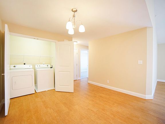 3rd image of 320 Capstone Dr APT 202
