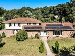 1937 Churchill Dr, South Bend, IN 46617
