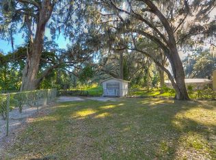 617 Rooks Rd, Seffner, FL 33584