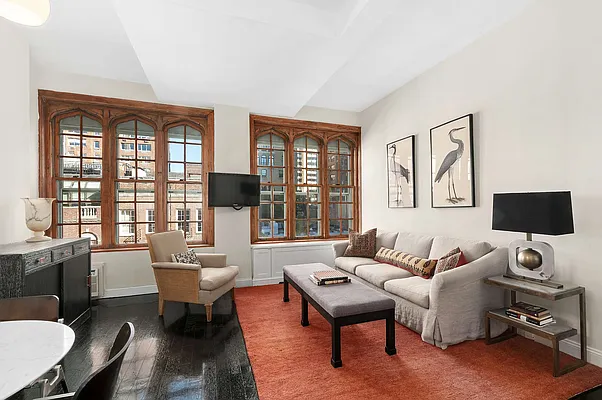Rented by Compass | media 2