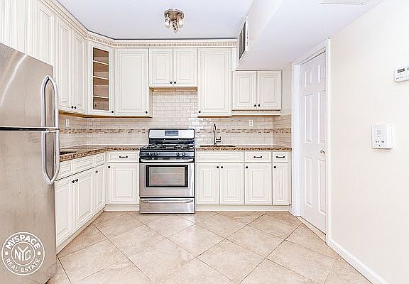2nd image of 275 Classon Ave #3G