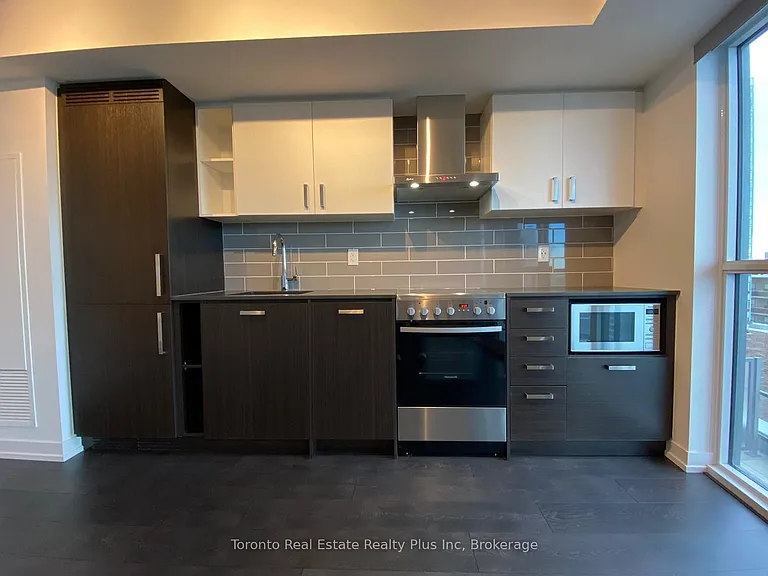 125 Redpath Ave #1111 — Photo 3