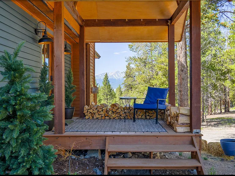 44 Columbine Ct — Photo 3