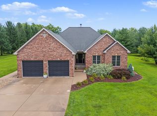 1682 N 2501st Rd, Ottawa, IL 61350