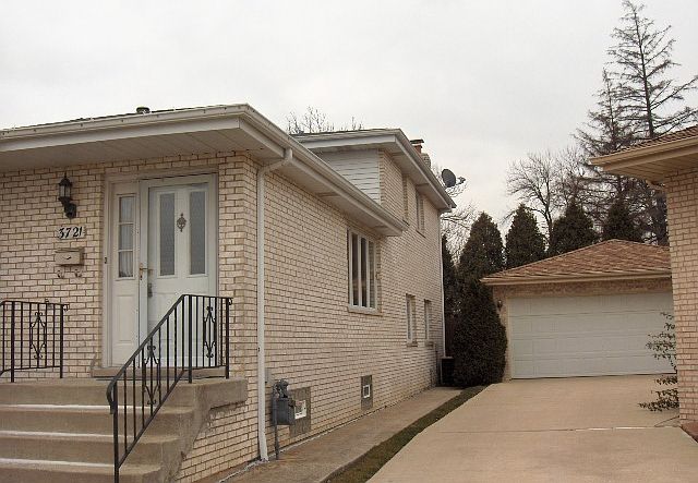 2nd image of 3721 N Normandy Ave