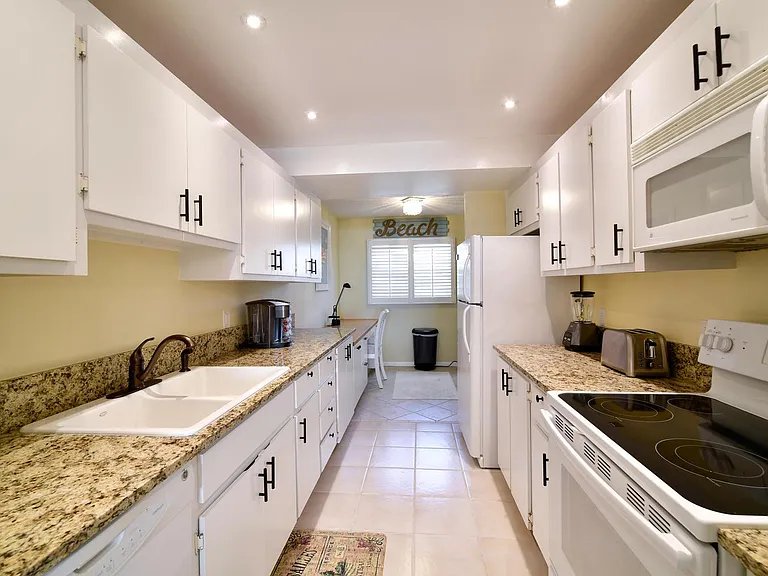 7085 Gulf Of Mexico Dr #21 — Photo 13