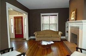 5th image of 118 N Elmwood Ave