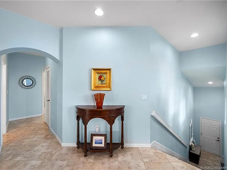691 SW Glen Crest Way — Photo 28