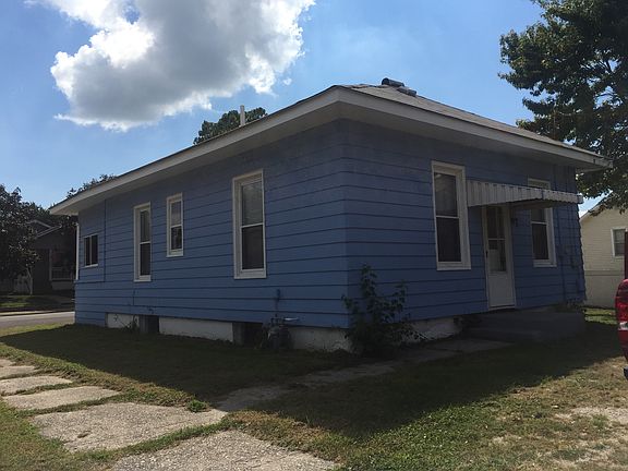 2nd image of 165 E Jennings Ave
