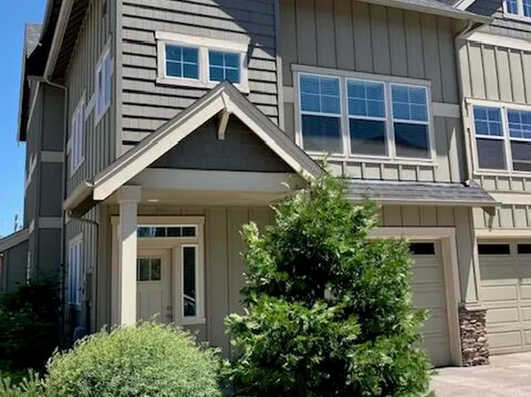 1044 SE Leonel Ln, Bend, OR 97702