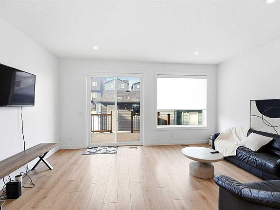 4th image of 29 Herron Mews NE