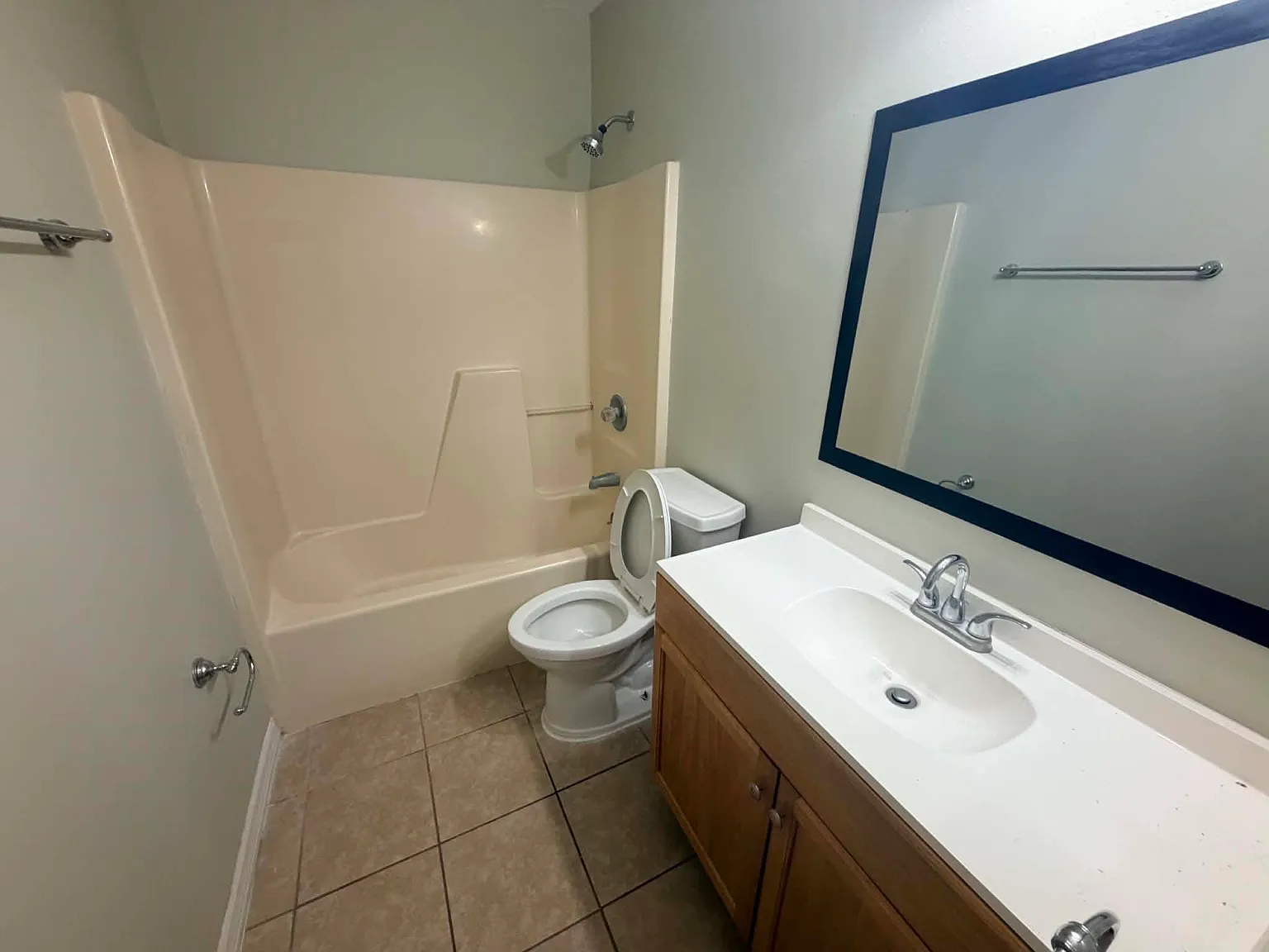 2 bed, 1000 sqft, $1,150 — Photo 4