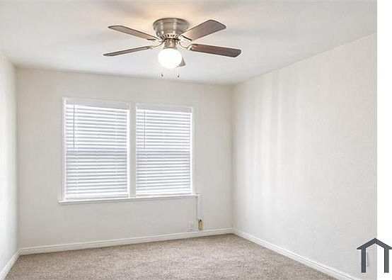 2nd image of 12610 S Figueroa St
