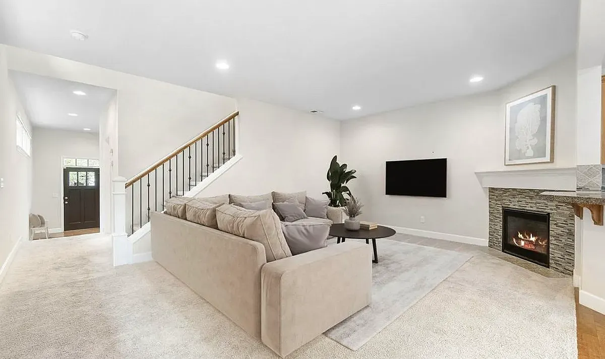 3 bed, 2.5 bath, 1772 sqft, $2,595 — Photo 4