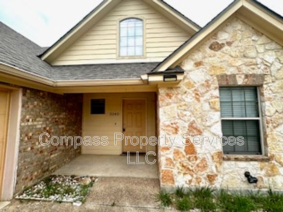 4th image of 3040 Lippizan St #3040