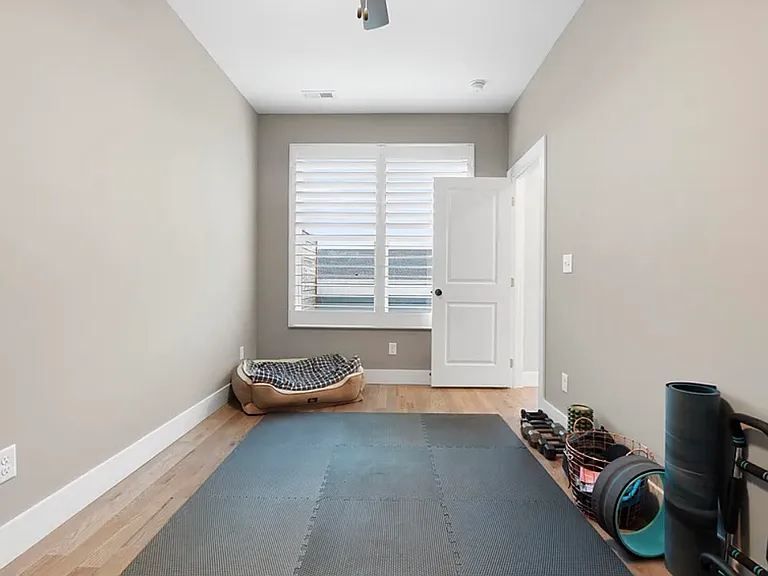 1027 Montague Pl #1027 — Photo 30