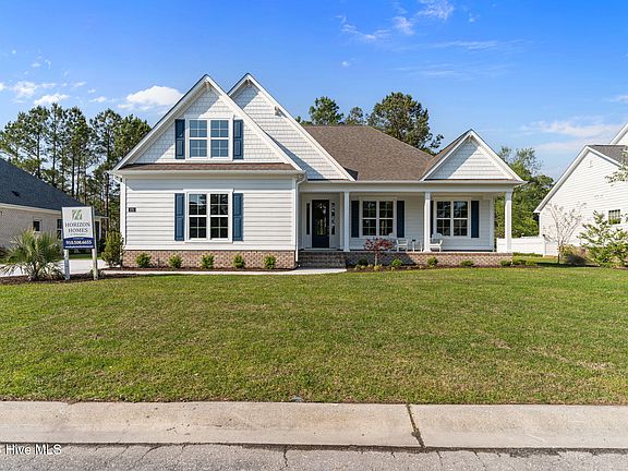 3rd image of 575 Stanwood Drive SE