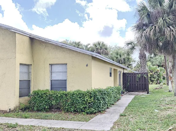 210 Sparrow Dr APT 4, Royal Palm Beach, FL 33411