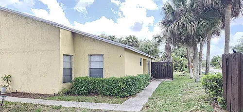210 Sparrow Dr #4 Photo 1