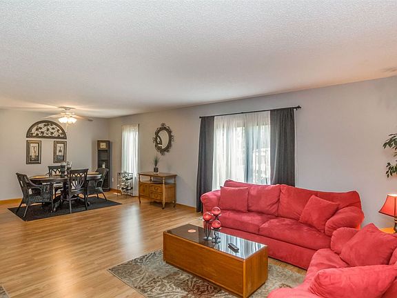 2nd image of 667 Molly Dr