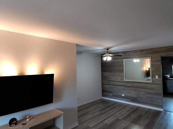 4th image of 2227 W Nichols Rd #E