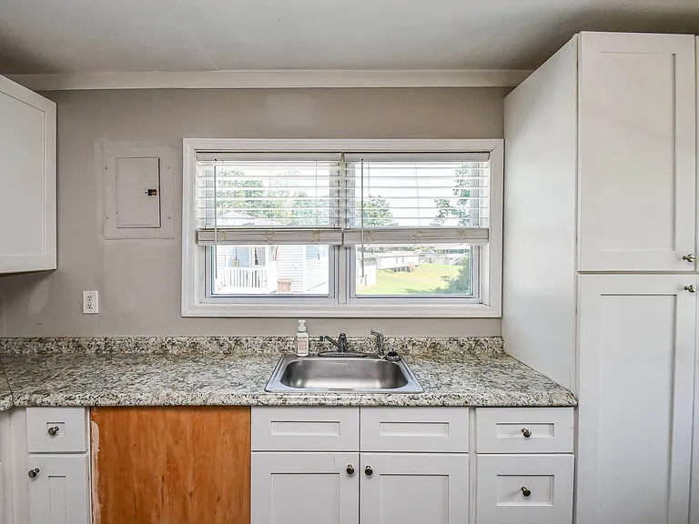 W Dennis Dr — Photo 10