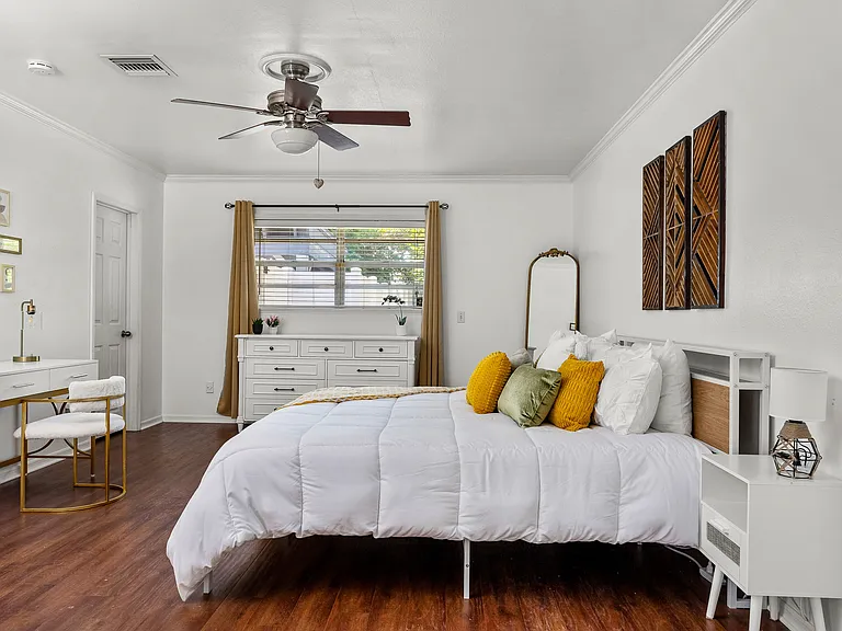 3006 Huntington St #B — Photo 7