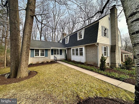 2nd image of 773 Cornwall Rd