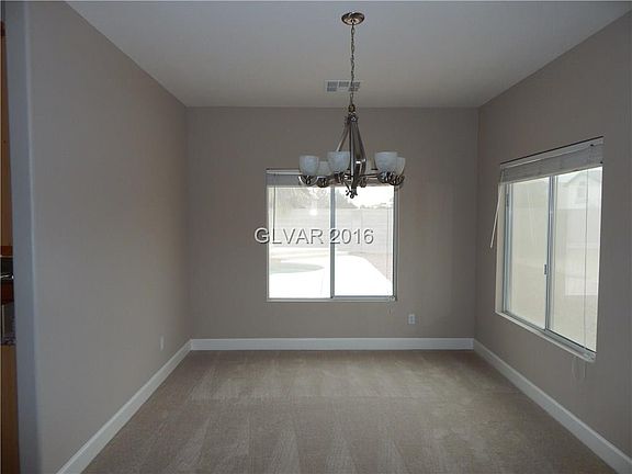 5th image of 6216 Traddles St