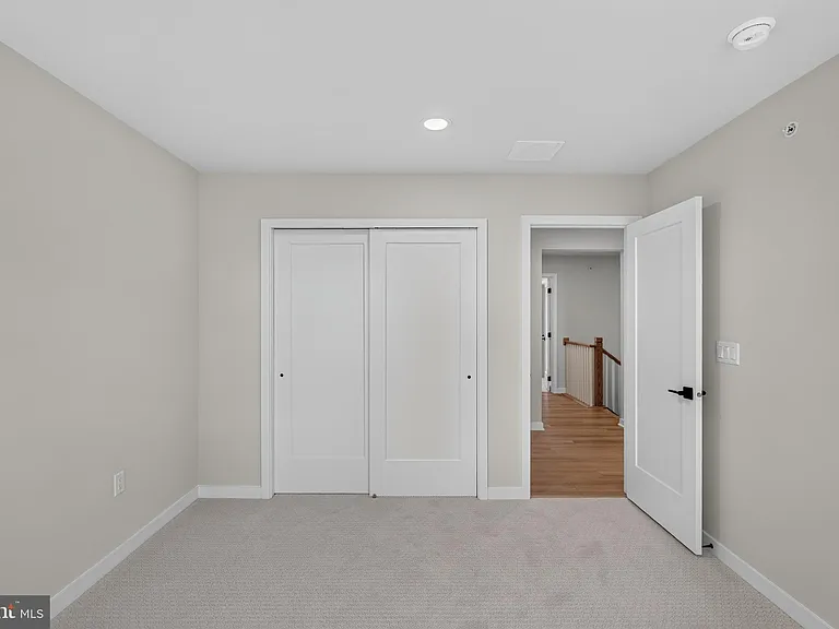 44 Grayson Ln — Photo 17