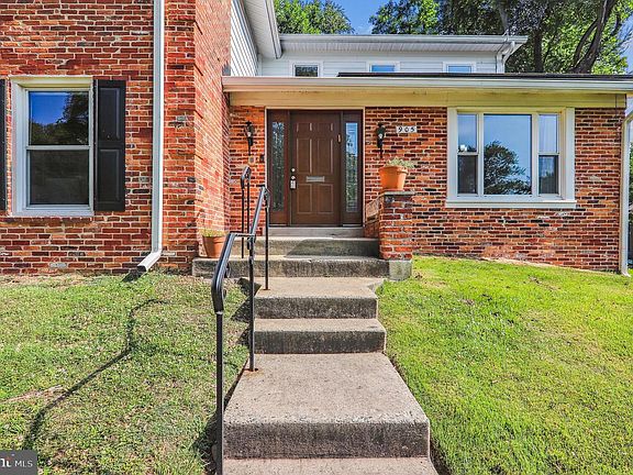 5th image of 905 Brentwood Ln