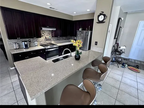 11917 Cliffrose Ct, Adelanto, CA 92301