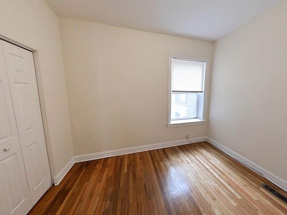 4th image of 3821 N Sheffield Ave #38khe5ckc