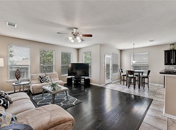 4th image of 2704 Pedernales Falls Dr