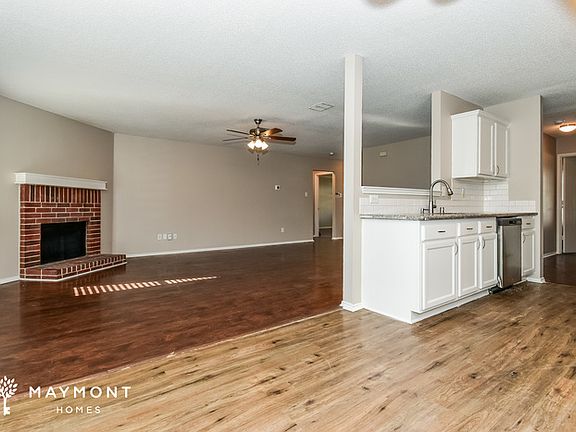 5th image of 1429 Hickory Creek Ln