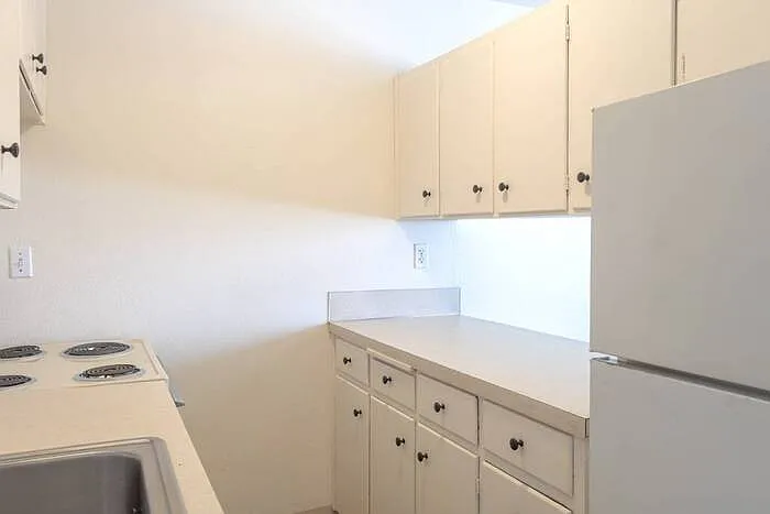7720 E Burnside St #203 — Photo 4