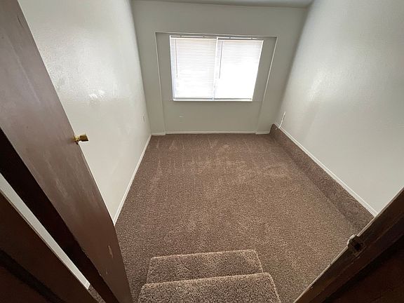 4th image of 1408 Oelke Dr