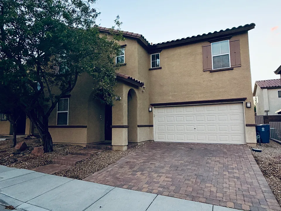 11607 Giles St