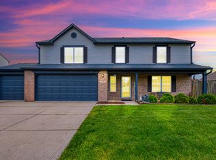 1199 Oak Leaf Rd, Franklin, IN 46131