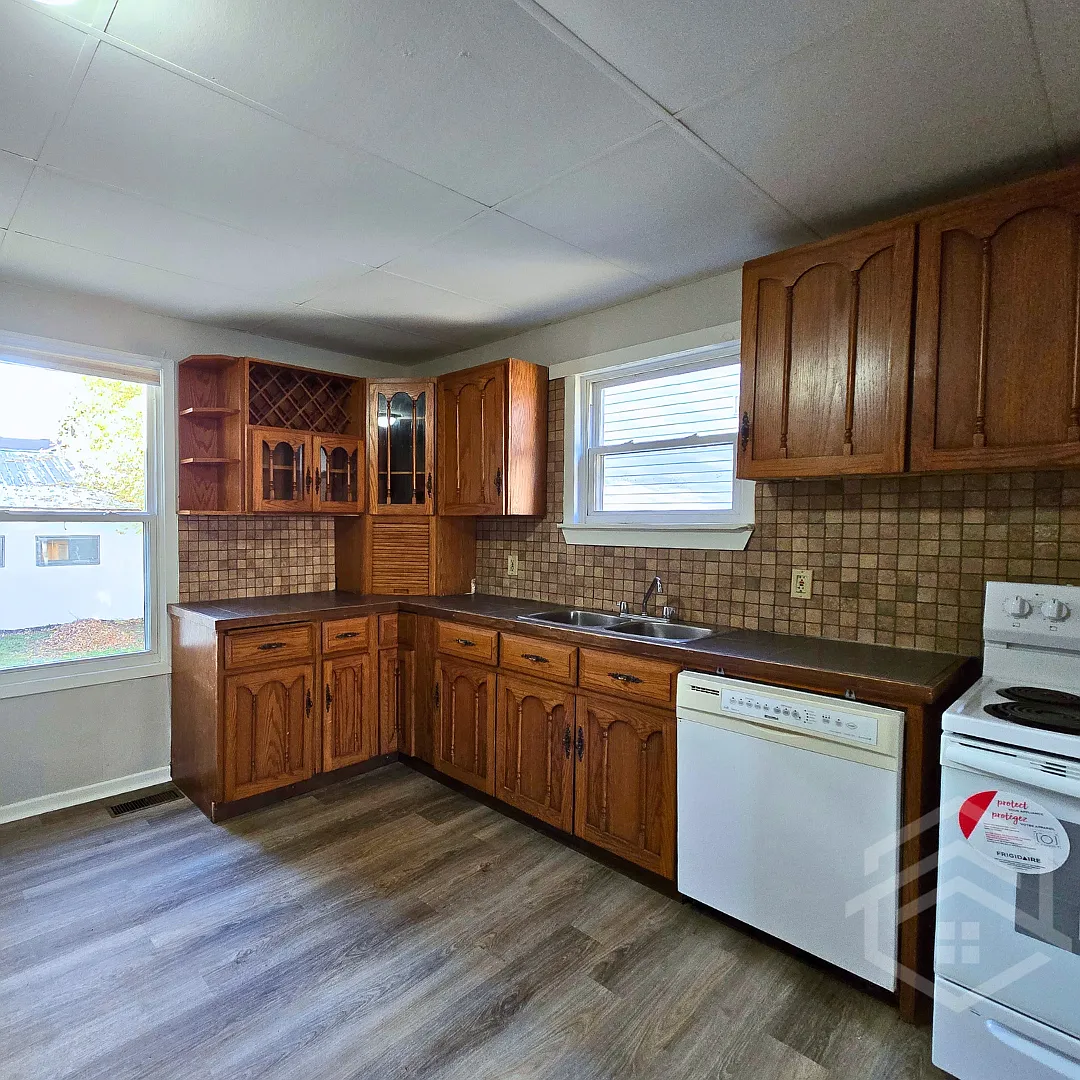 51 Frank Street Tillsonburg — Photo 3