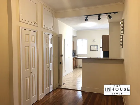 Rented by The InHouse Group | media 2