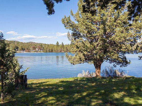 2nd image of 356 SE Lake Dr